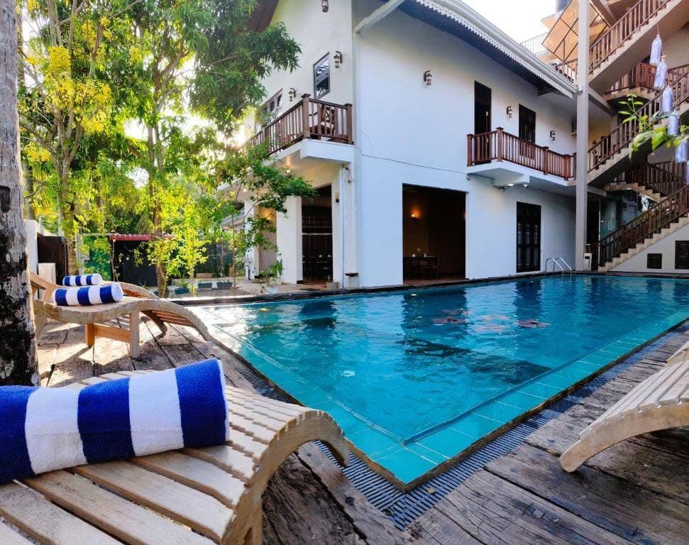 Mirissa luxury hotel for sale