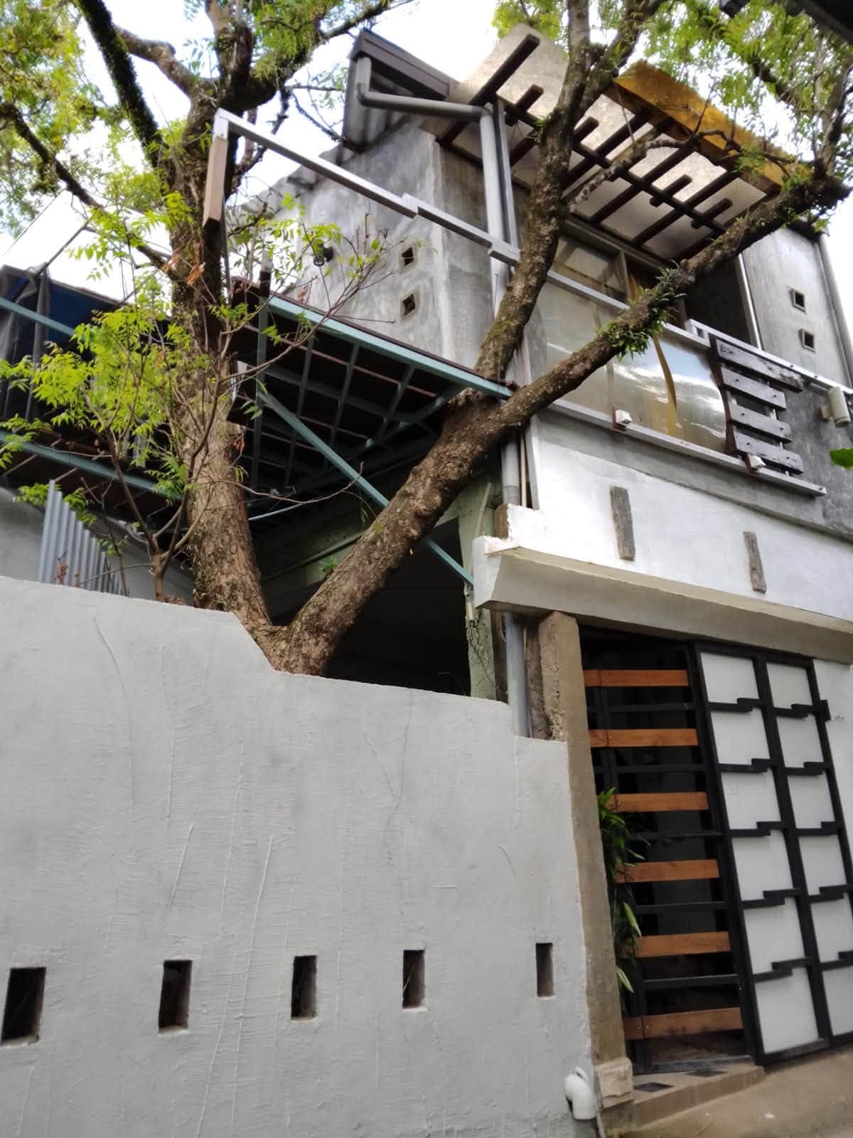 බත්තරමුල්ල නිවාස 2ක් විකිණීමට | Battaramulla | පර්චස් 6.6 | 5 Bedrooms | 4 Bathrooms | 3,000 Sq.Ft